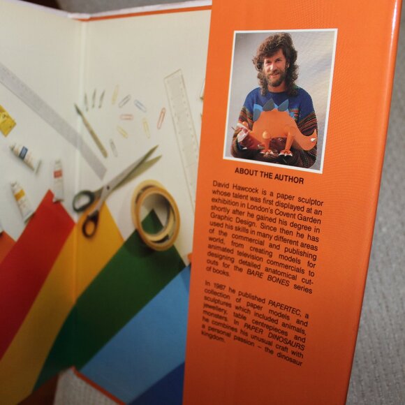 FREE*❤️Paper Dinosaurs: How to Make 20 Original Paper Models book David Hawcock - Picture 8 of 9